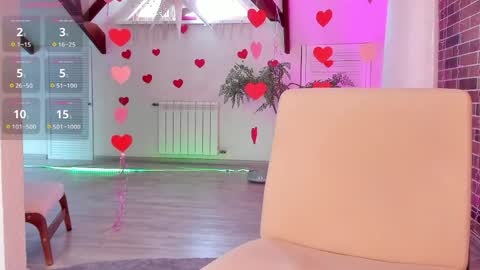 Snapshot of azaliaswallows chatting on April 8, 2026, 10:48 am azaliaswallows online show from April 8, 2026, 10:48 am