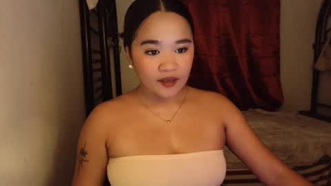 Snapshot of azariahh_ chatting on August 6, 2026, 9:44 am azariahh_ online show from August 6, 2026, 9:44 am