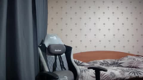 azazelmax online show from October 3, 2025, 7:00 pm