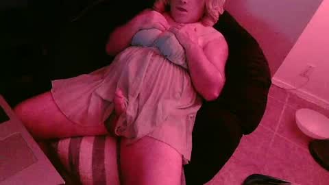 AZBritneyCD online show from June 7, 2026, 5:33 am