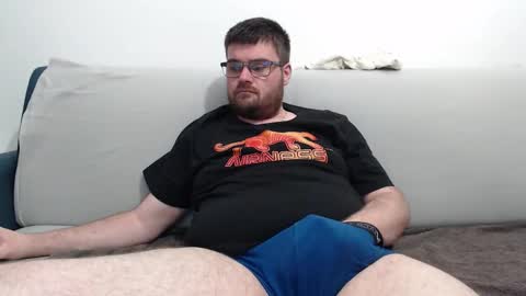 Azer online show from November 2, 2025, 2:41 pm