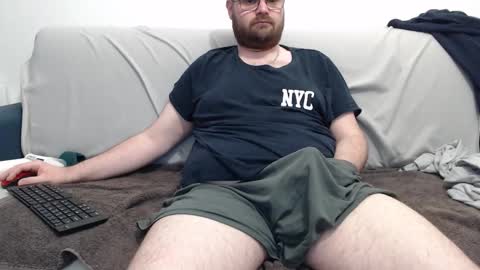 Azer online show from December 21, 2025, 9:16 am