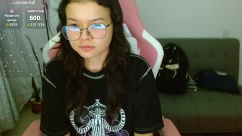 Azu  online show from April 23, 2026, 11:29 pm