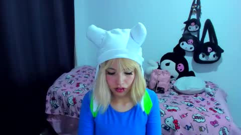 Snapshot of azu_moure chatting on November 1, 2025, 1:51 am Azu Moure online show from November 1, 2025, 1:51 am