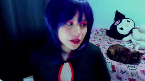 Azu Moure online show from July 29, 2026, 1:37 am