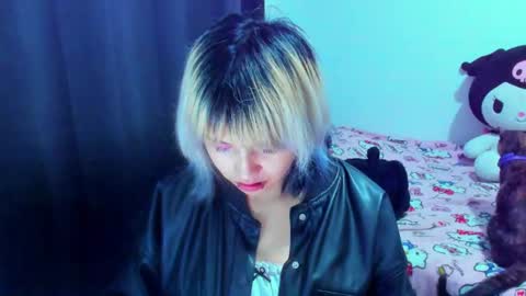 Azu Moure online show from August 9, 2026, 2:35 am