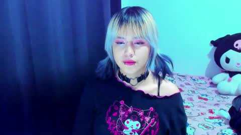 Azu Moure online show from August 9, 2026, 3:34 am