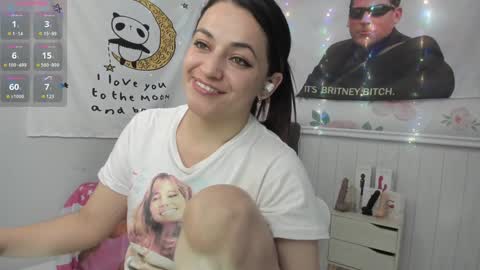 Azucena R online show from December 12, 2024, 9:48 pm