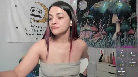 Azucena R online show from December 27, 2024, 8:50 pm