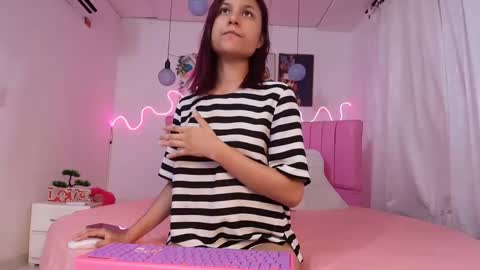 PRINCESS AZUL. online show from September 13, 2025, 11:04 pm