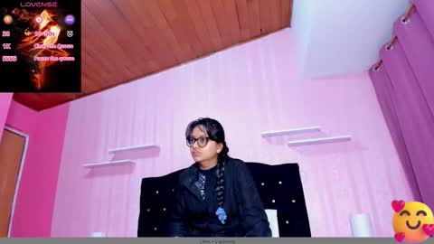 Snapshot of azul_moon chatting on September 17, 2025, 3:41 am azul_moon online show from September 17, 2025, 3:41 am