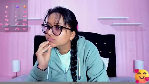 Snapshot of azul_moon chatting on September 24, 2025, 3:43 am azul_moon online show from September 24, 2025, 3:43 am