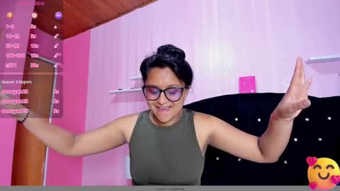 Snapshot of azul_moon chatting on September 26, 2025, 3:43 am azul_moon online show from September 26, 2025, 3:43 am