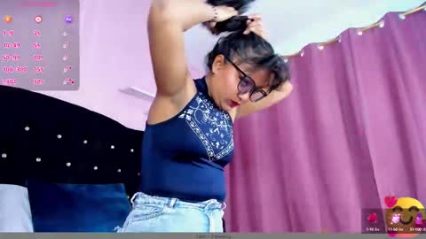 Snapshot of azul_moon chatting on September 28, 2025, 9:53 pm azul_moon online show from September 28, 2025, 9:53 pm