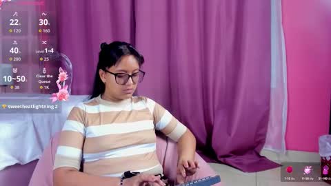 Snapshot of azul_moonn chatting on November 8, 2025, 3:39 am azul_moonn online show from November 8, 2025, 3:39 am