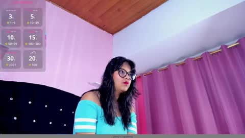Snapshot of azul_moonn chatting on November 18, 2025, 3:45 am azul_moonn online show from November 18, 2025, 3:45 am