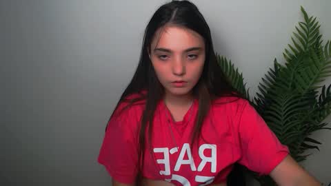 Snapshot of azumi_chan_ chatting on September 17, 2025, 8:10 pm azumi_chan_ online show from September 17, 2025, 8:10 pm