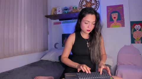 azumie online show from February 27, 2025, 5:15 pm