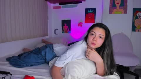 azumie online show from March 11, 2025, 9:37 pm