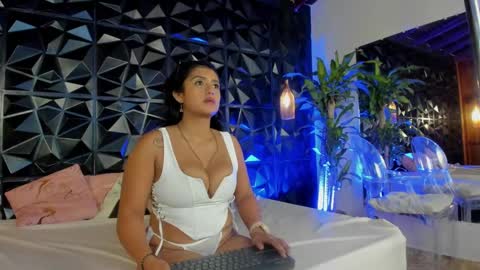 Snapshot of azuraby chatting on January 5, 2025, 2:17 am Azuraby online show from January 5, 2025, 2:17 am