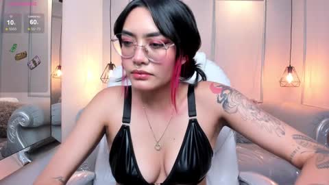 Azura online show from December 14, 2024, 11:34 pm