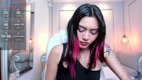 Azura online show from January 23, 2025, 7:40 pm