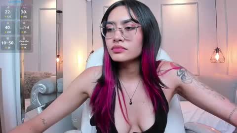 Azura online show from March 4, 2025, 1:23 am