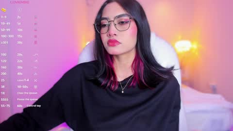 Snapshot of azurakindong chatting on April 2, 2026, 11:52 am Azura online show from April 2, 2026, 11:52 am