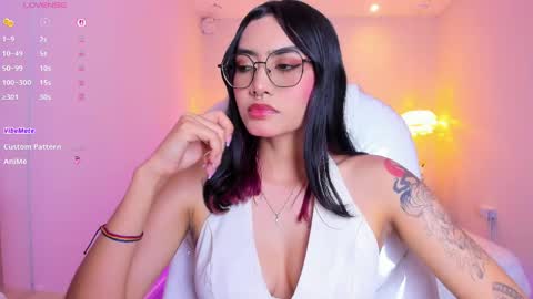 Snapshot of azurakindong chatting on April 16, 2026, 7:14 pm Azura online show from April 16, 2026, 7:14 pm
