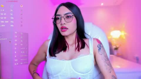 Snapshot of azurakindong chatting on May 4, 2026, 7:10 pm Azura online show from May 4, 2026, 7:10 pm