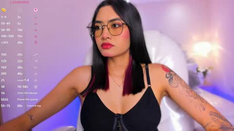 Snapshot of azurakindong chatting on May 13, 2026, 8:06 pm Azura online show from May 13, 2026, 8:06 pm