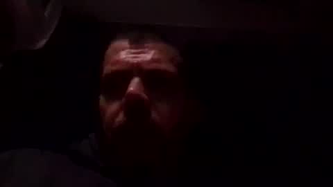 azza42086 online show from April 8, 2026, 8:42 pm