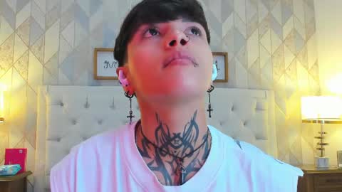 Anny online show from June 14, 2026, 3:52 am