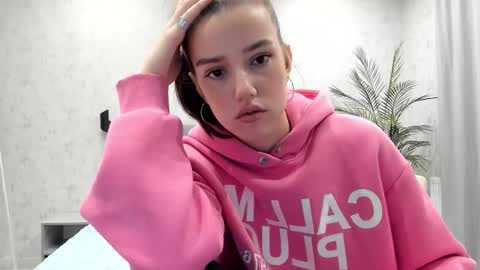 Monica online show from January 6, 2026, 1:31 am