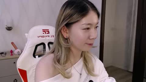 Snapshot of babby_rabbit_ chatting on September 9, 2025, 4:39 pm Cute Raby online show from September 9, 2025, 4:39 pm