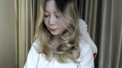 Snapshot of babby_rabbit_ chatting on October 20, 2025, 9:26 pm Cute Raby online show from October 20, 2025, 9:26 pm