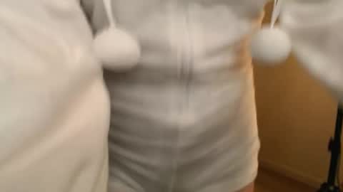 Snapshot of babby_rabbit_ chatting on October 27, 2025, 2:54 pm Cute Raby online show from October 27, 2025, 2:54 pm