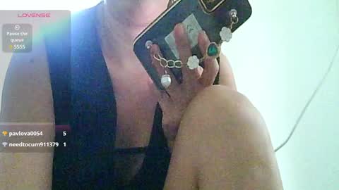 Snapshot of babe4u1234 chatting on January 2, 2025, 7:55 am babe4u1234 online show from January 2, 2025, 7:55 am