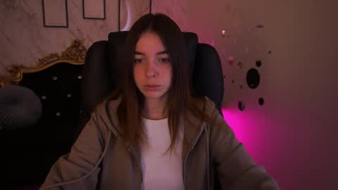 Babe online show from May 12, 2026, 6:32 am