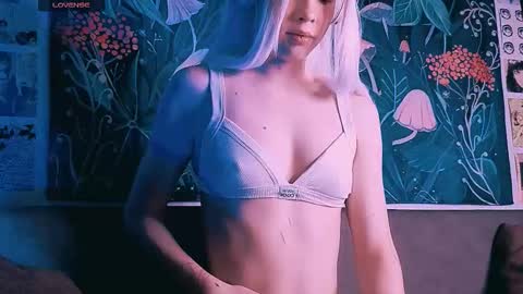 babe_moister online show from September 16, 2025, 7:53 am