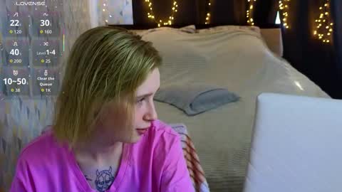 Sweety Eva online show from March 22, 2026, 11:02 am