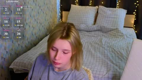 Sweety Eva online show from April 25, 2026, 10:51 am
