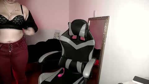 babenik_666 online show from November 29, 2025, 2:03 am