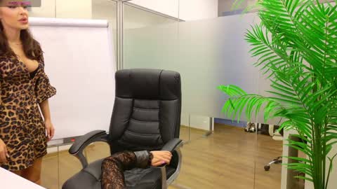 Olivia and Lexi online show from March 10, 2025, 5:11 am