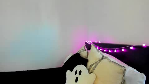 Snapshot of babielynn chatting on October 9, 2025, 3:10 pm BabieLynn online show from October 9, 2025, 3:10 pm