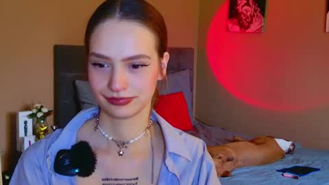 baby1cute1face online show from April 23, 2026, 3:30 am