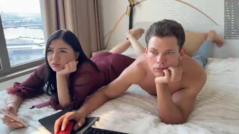Luna and Medina online show from June 21, 2026, 3:14 pm