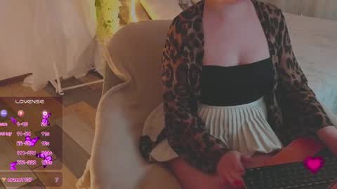 Debora online show from March 12, 2026, 10:27 pm