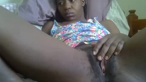 baby_facii online show from December 18, 2024, 8:20 am
