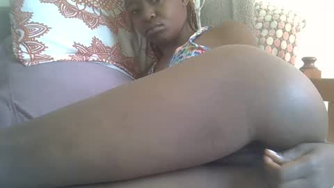 baby_facii online show from March 3, 2025, 7:54 am